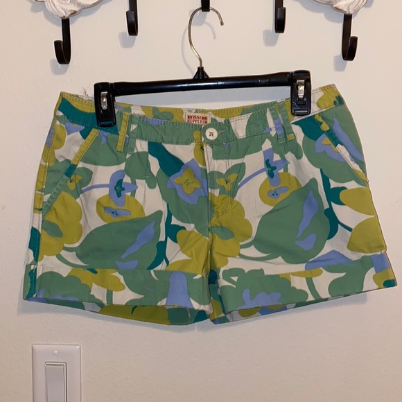 Missimo Shorts - Picture 3 of 8